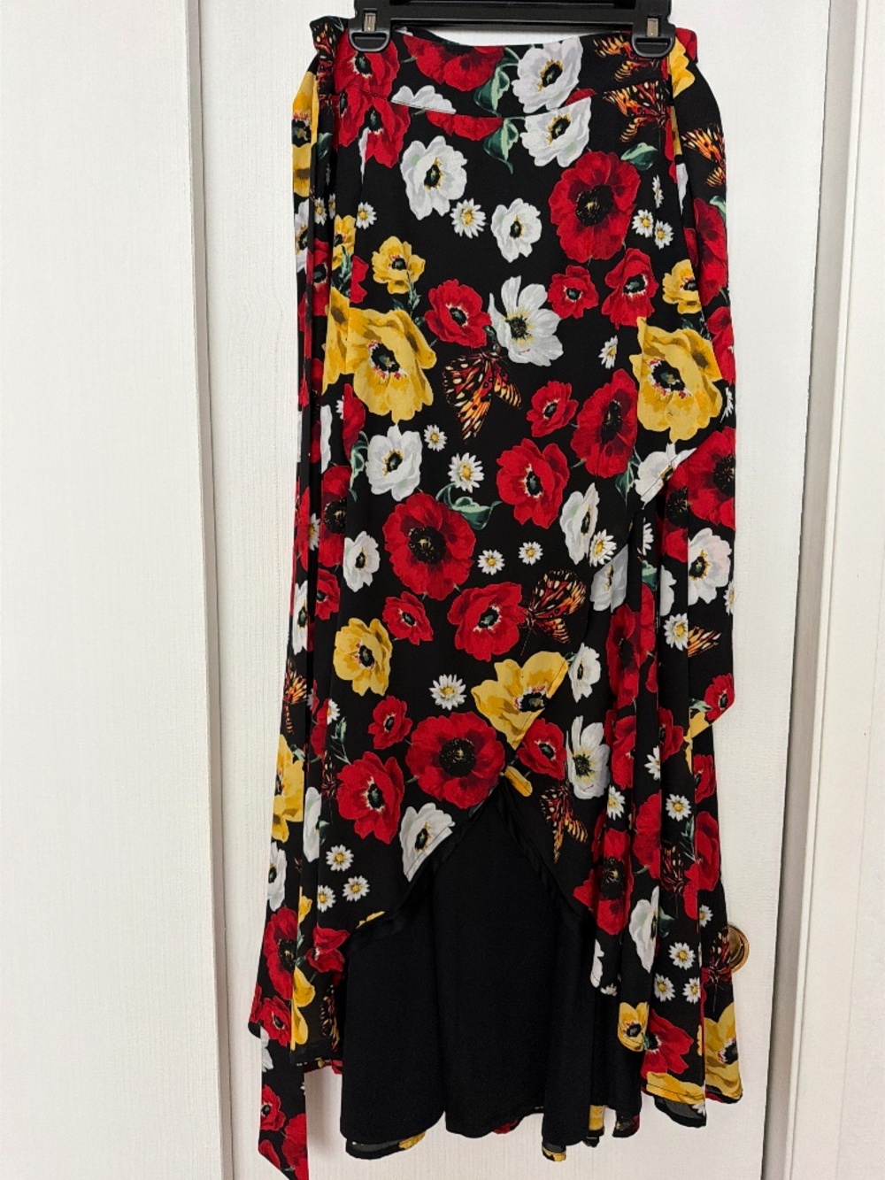 New York & Company Floral Wrap Maxi Skirt Size Small NWT